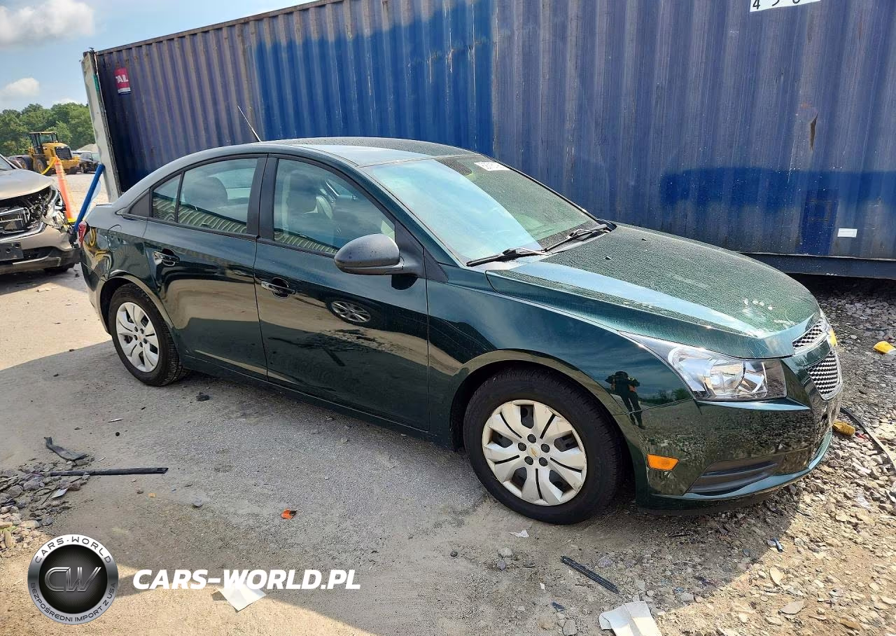 2014 Chevrolet Cruze Ls VIN:1G1PA5SH8E7167029 - 4