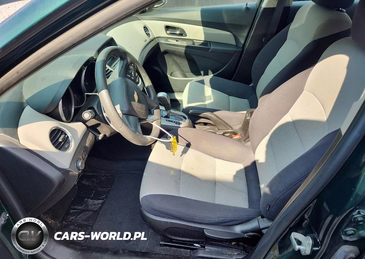 2014 Chevrolet Cruze Ls VIN:1G1PA5SH8E7167029 - 7