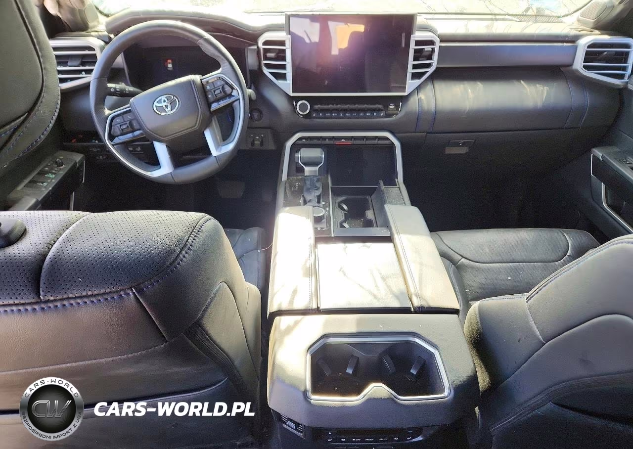 2025 Toyota Sequoia Platinum VIN:7SVAAABA2SX067292 - 8