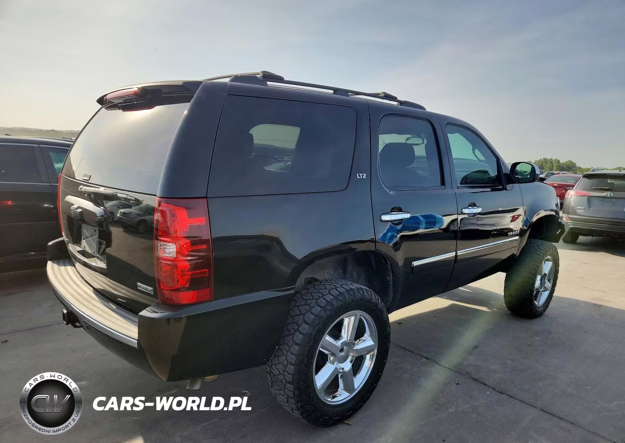 2011 Chevrolet Tahoe C1500 Ltz VIN:1GNSCCE01BR271374 - 3