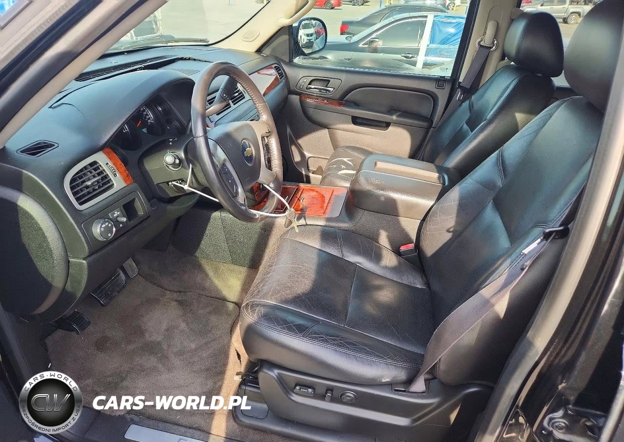 2011 Chevrolet Tahoe C1500 Ltz VIN:1GNSCCE01BR271374 - 7