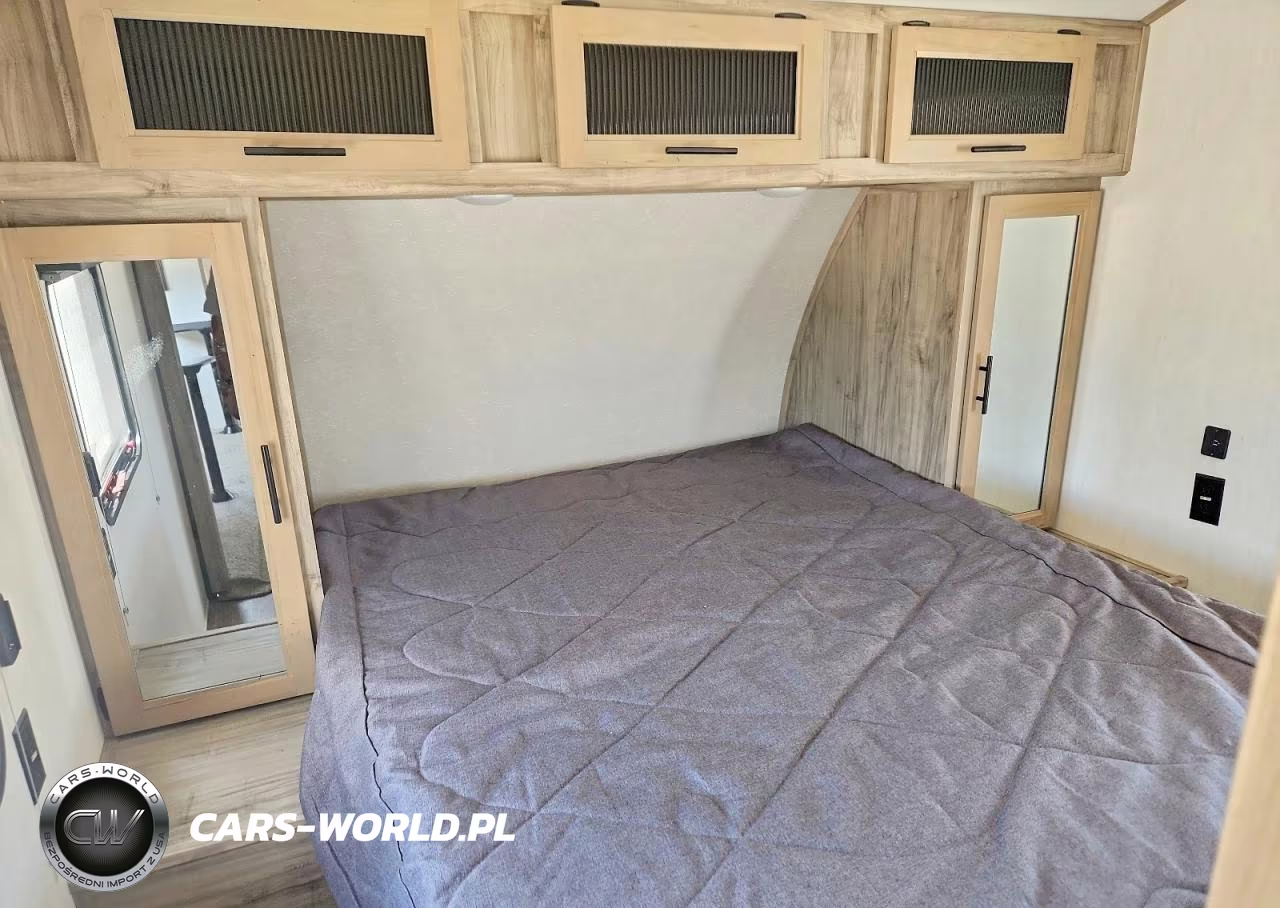 2021 Forest River Alpha Wolf Camper VIN:5ZT2CKLB8M2004007 - 8