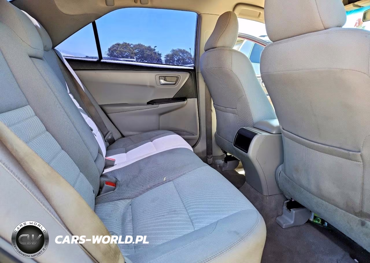 2017 Toyota Camry Le VIN:4T1BF1FK4HU793163 - 10