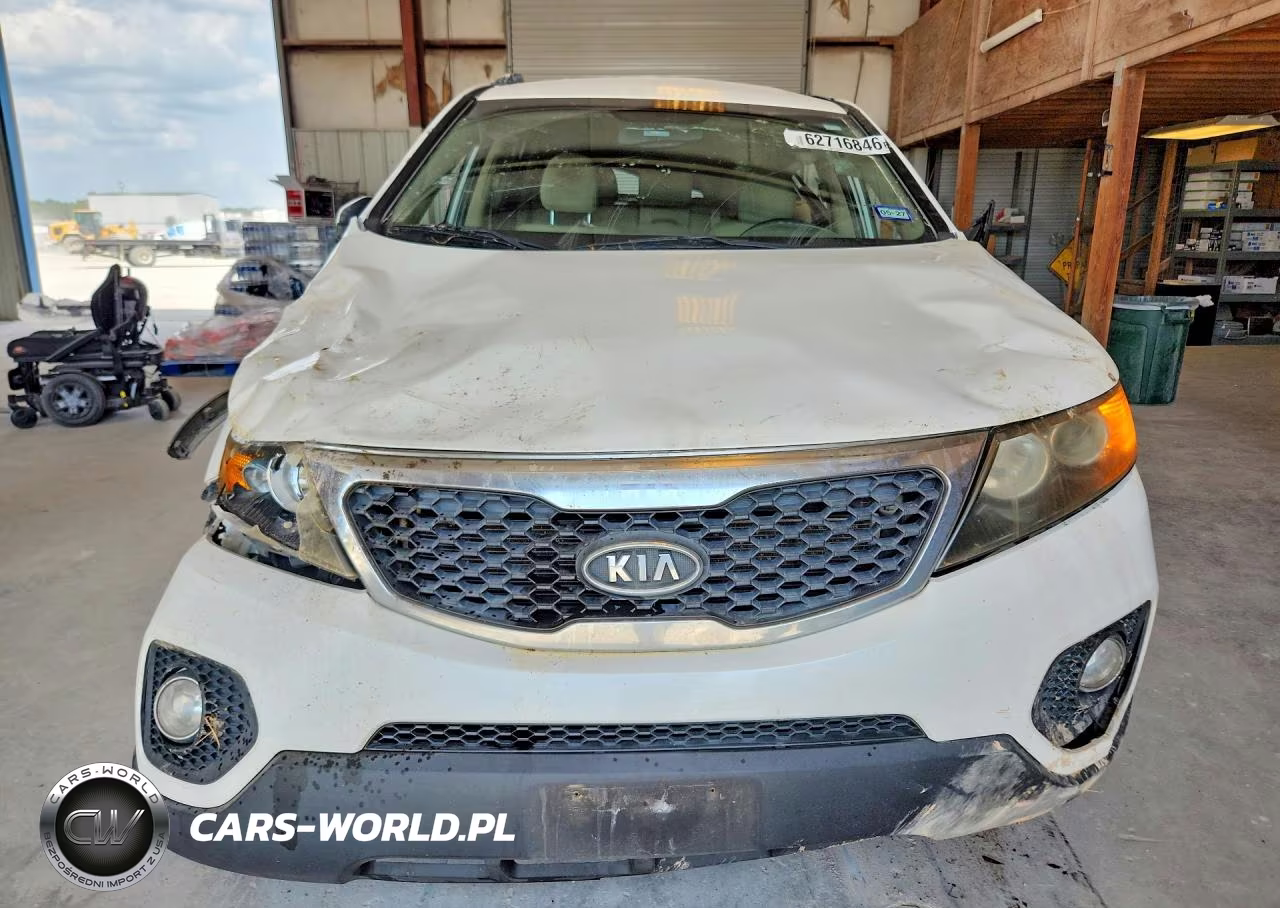 2011 Kia Sorento Lx VIN:5XYKT3A18BG118772 - 5
