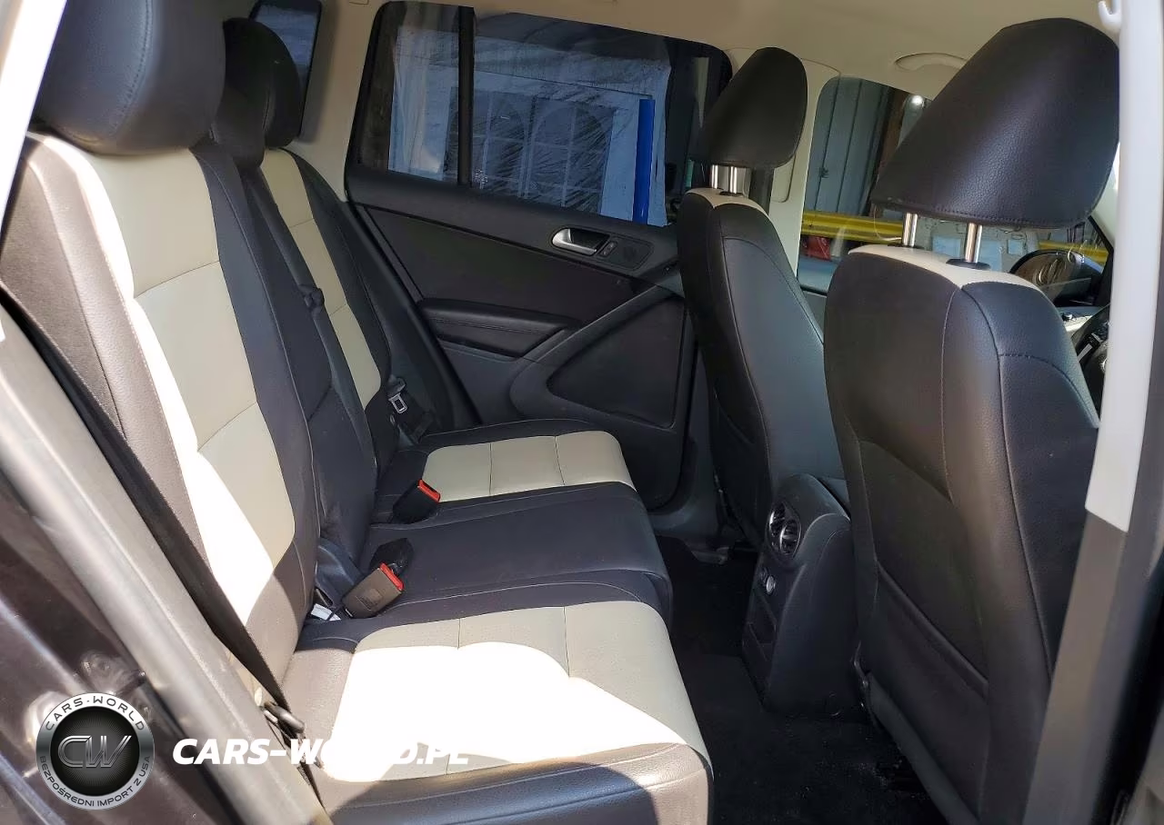 2017 Volkswagen Tiguan S VIN:WVGBV7AX5HK020920 - 11