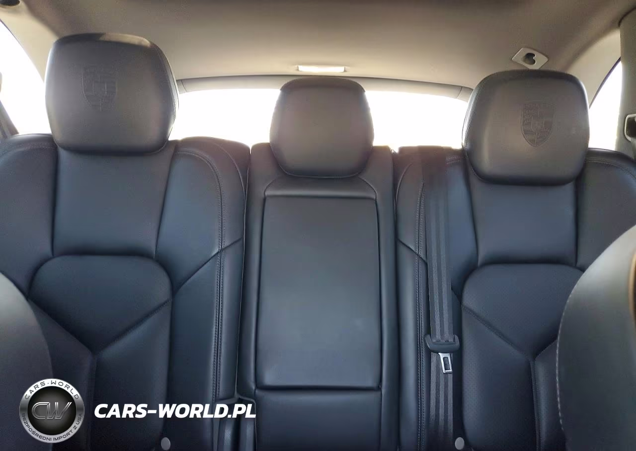 2018 Porsche Cayenne VIN:WP1AA2A26JKA06970 - 10