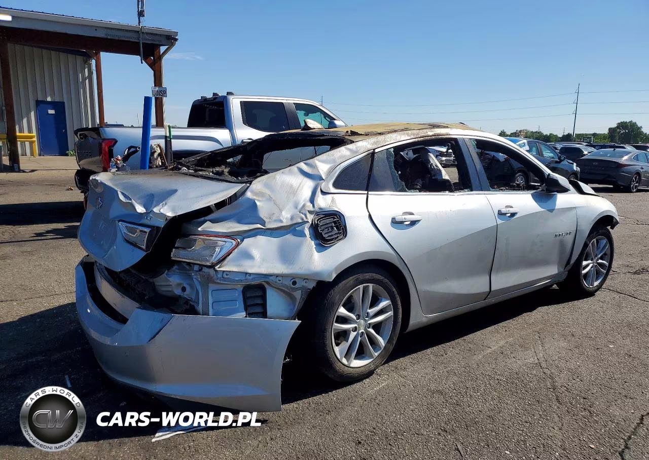 2018 Chevrolet Malibu Lt VIN:1G1ZD5ST4JF203285 - 3