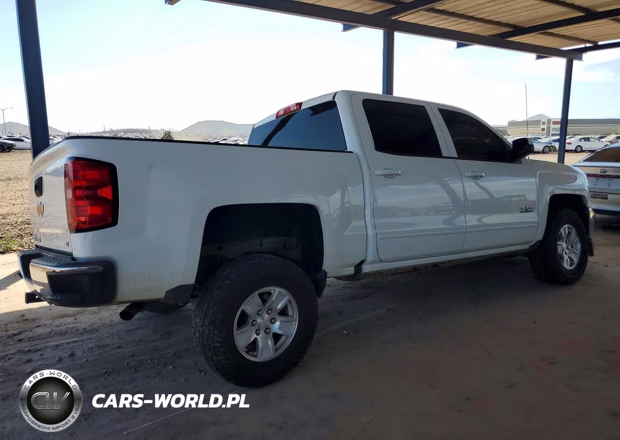 2018 Chevrolet Silverado C1500 Lt VIN:3GCPCREC9JG377713 - 3