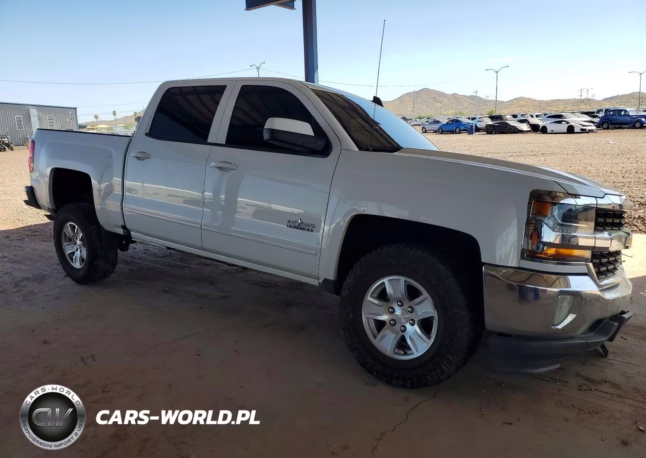 2018 Chevrolet Silverado C1500 Lt VIN:3GCPCREC9JG377713 - 4