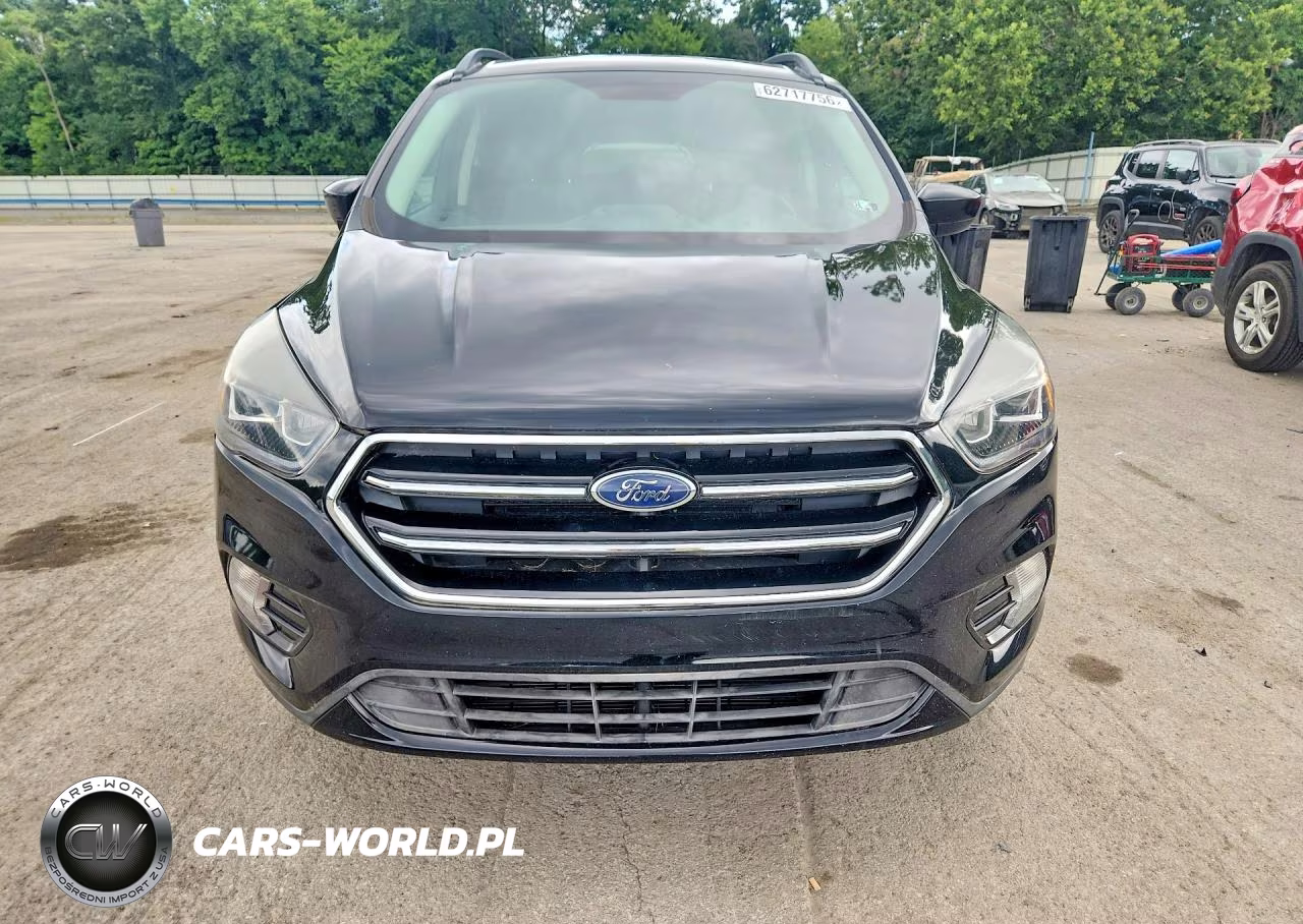 2017 Ford Escape Se VIN:1FMCU9GDXHUE05717 - 5