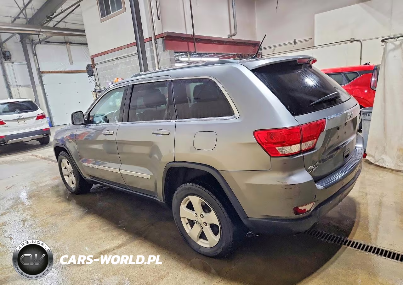 2012 Jeep Grand Cherokee Laredo VIN:1C4RJFAGXCC181582 - 2