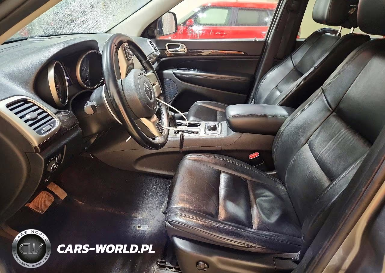 2012 Jeep Grand Cherokee Laredo VIN:1C4RJFAGXCC181582 - 7