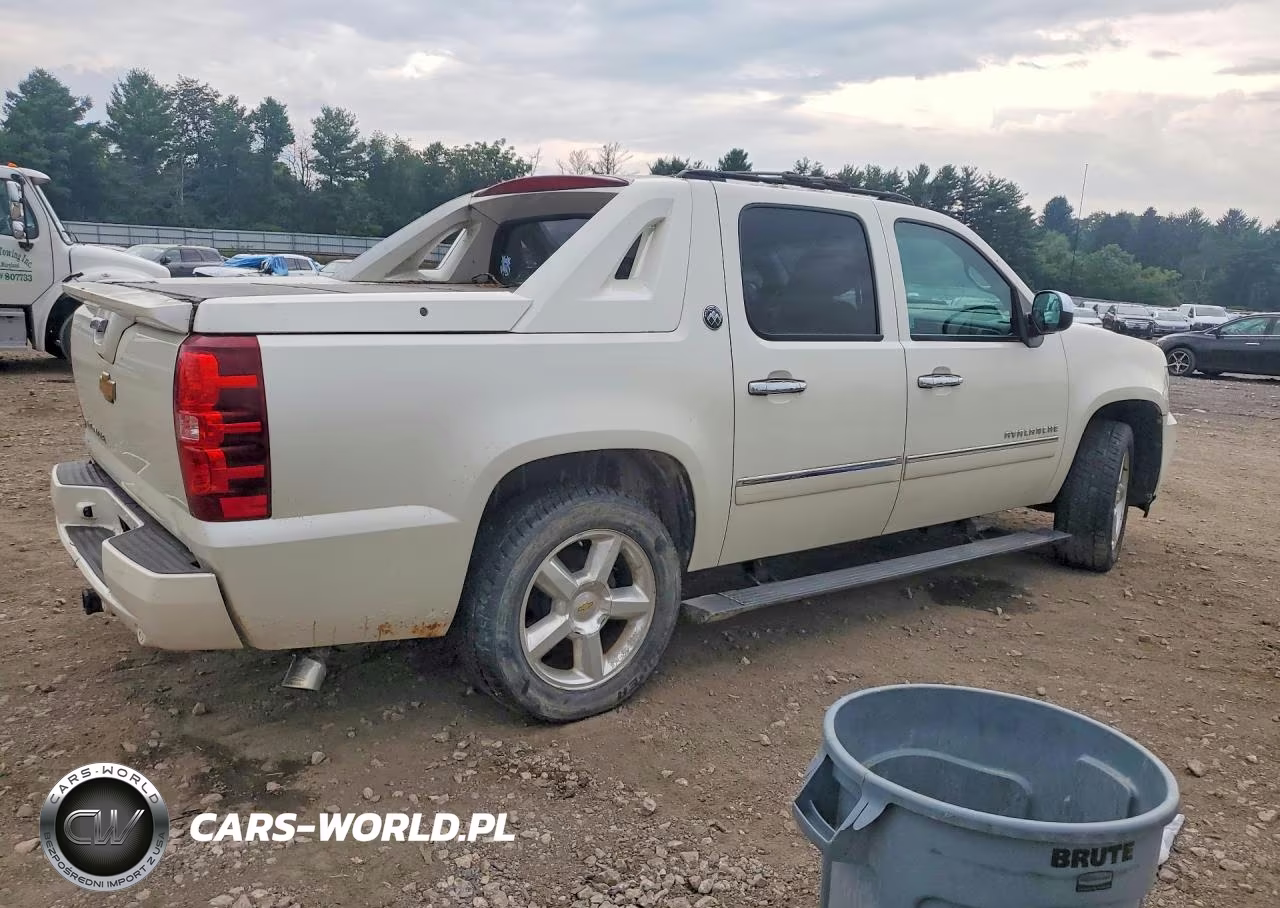2013 Chevrolet Avalanche Ltz VIN:3GNTKGE74DG376229 - 3