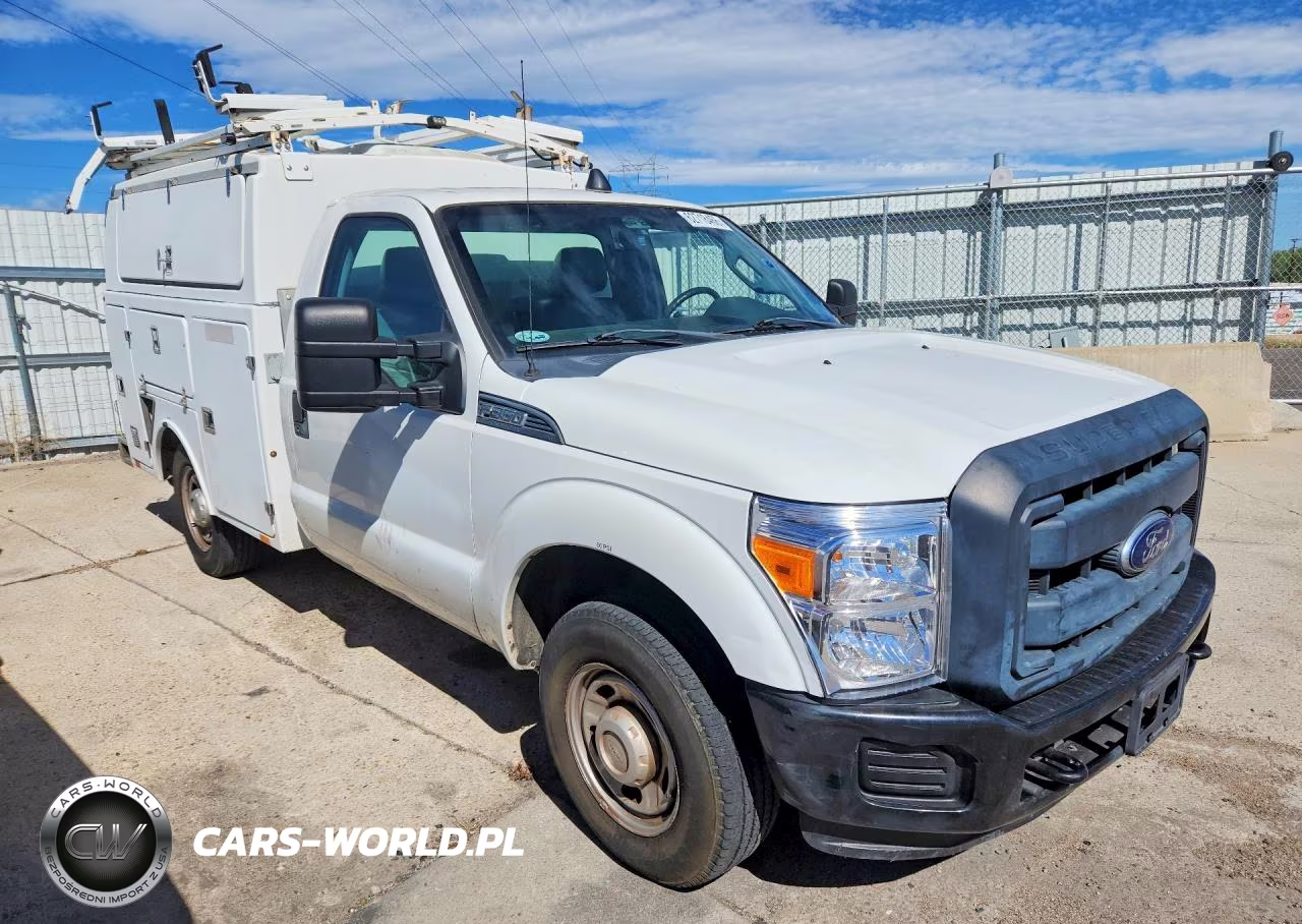 2013 Ford F350 Super Duty Utility - Service Truck VIN:1FDRF3A60DEB92616 - 4