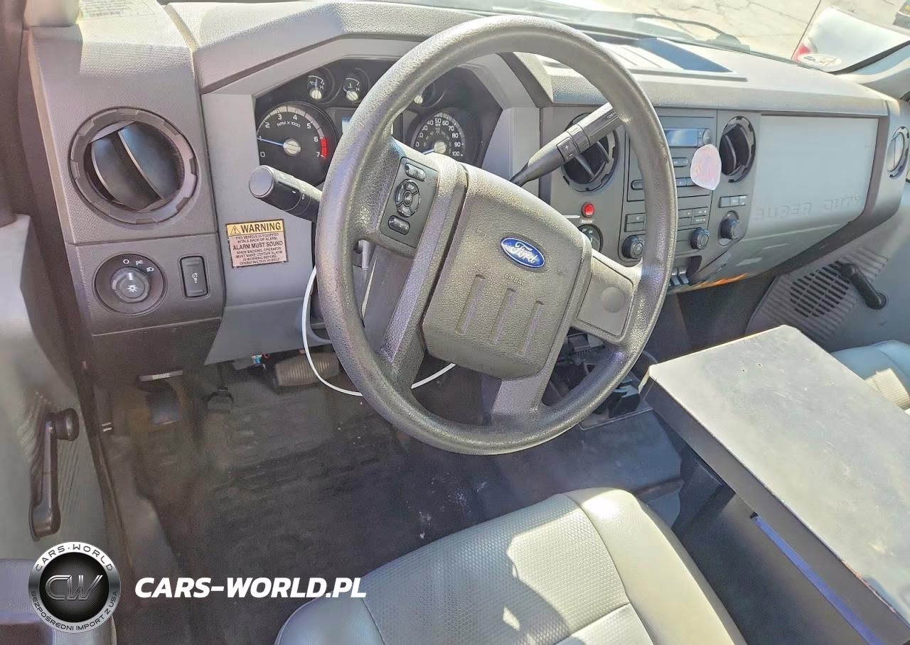2013 Ford F350 Super Duty Utility - Service Truck VIN:1FDRF3A60DEB92616 - 8