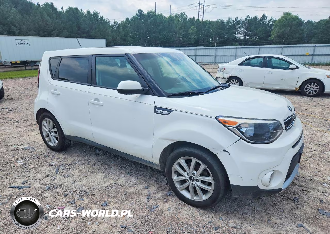 2018 Kia Soul + VIN:KNDJP3A5XJ7506679 - 4