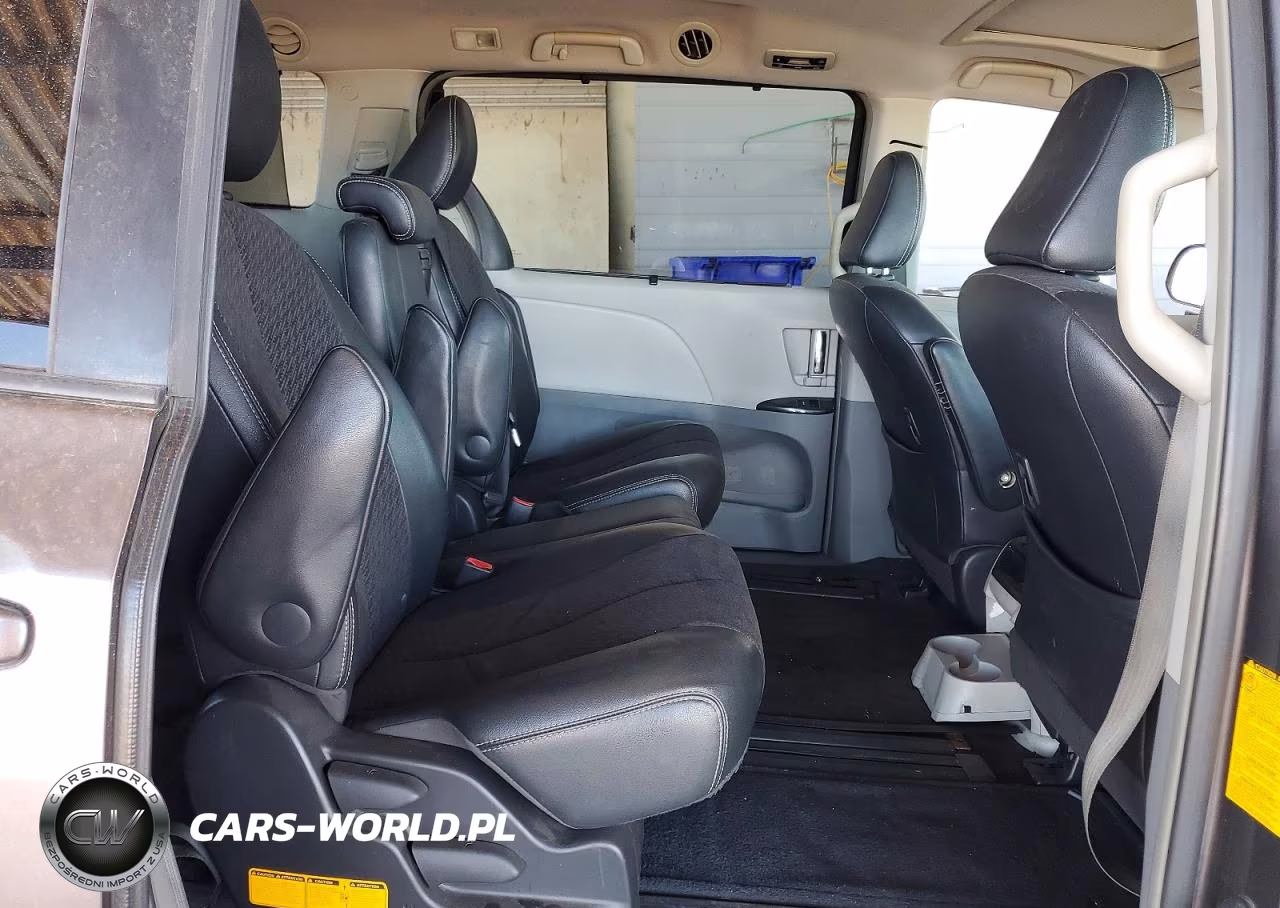 2012 Toyota Sienna Sport VIN:5TDXK3DC6CS195389 - 11