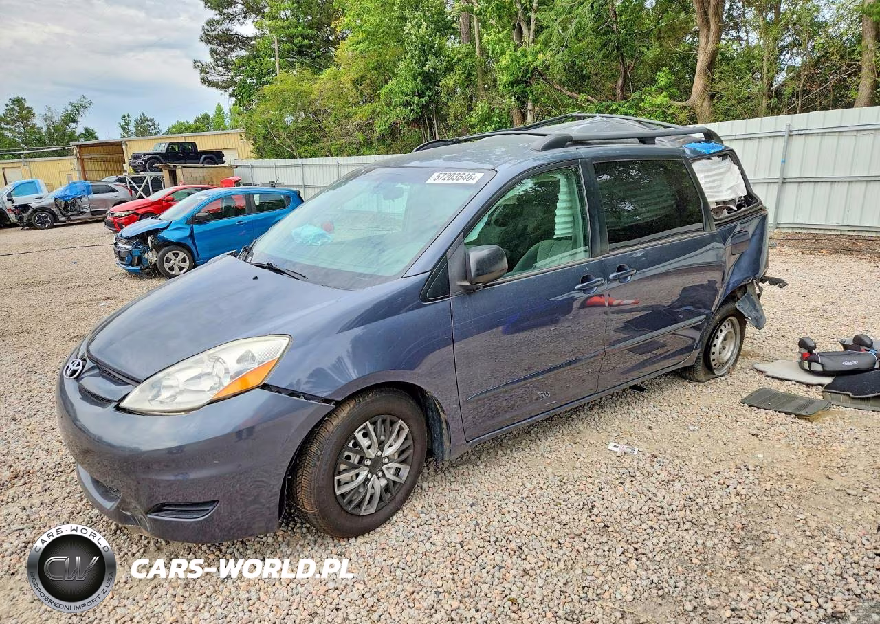 2007 Toyota Sienna Le 7-Passenger