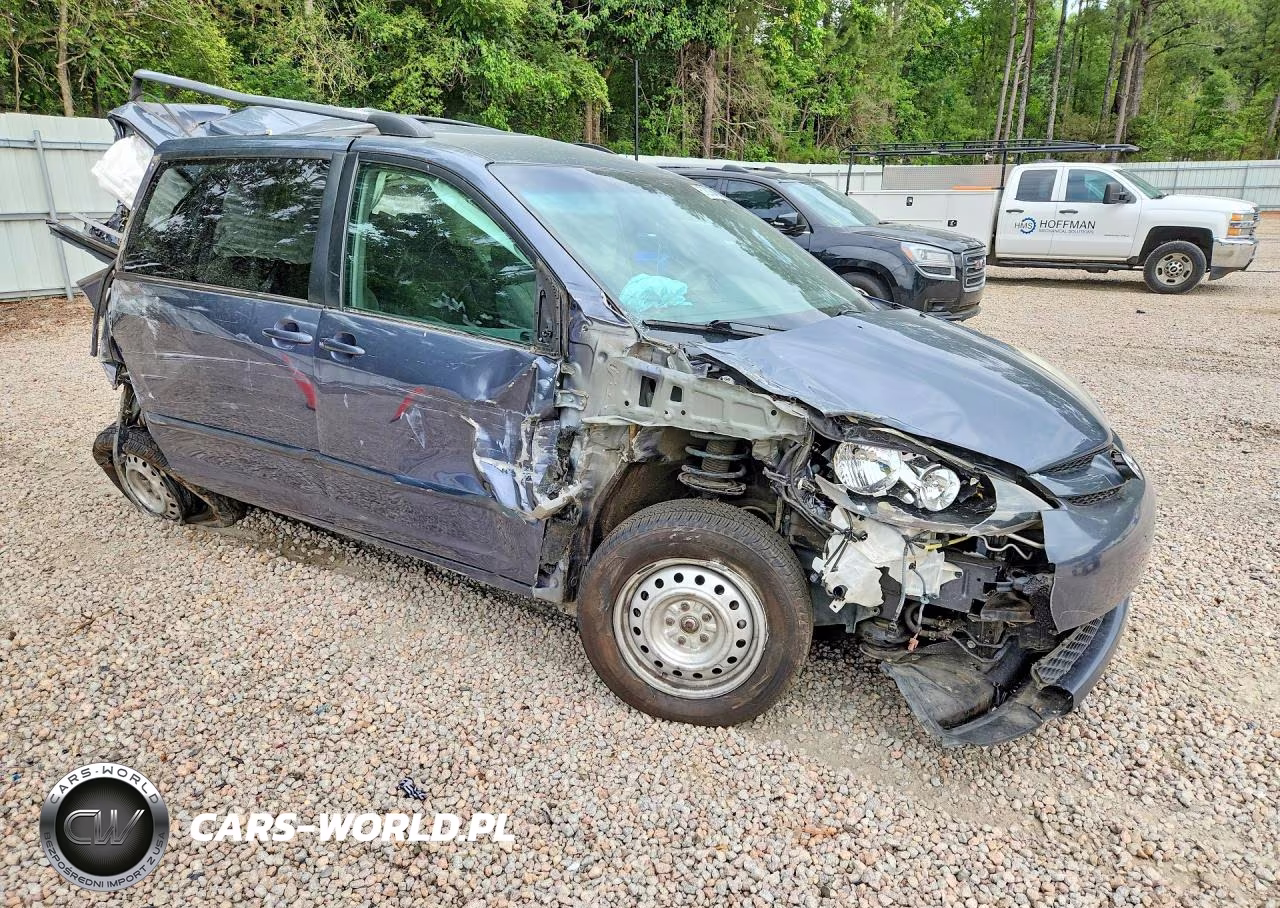 2007 Toyota Sienna Le 7-Passenger VIN:5TDZK23C57S018052 - 4