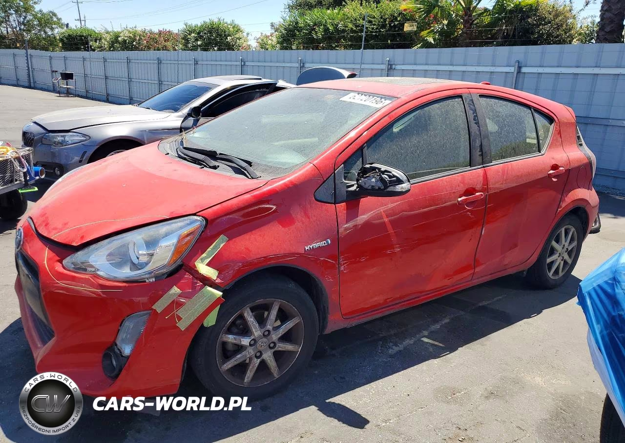 2015 Toyota Prius C Four – zdjęcie 1 z 12