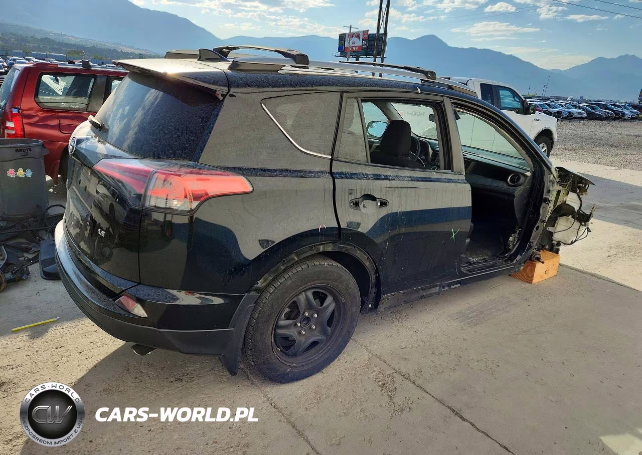 2018 Toyota Rav4 Le VIN:2T3ZFREV7JW508879 - 3