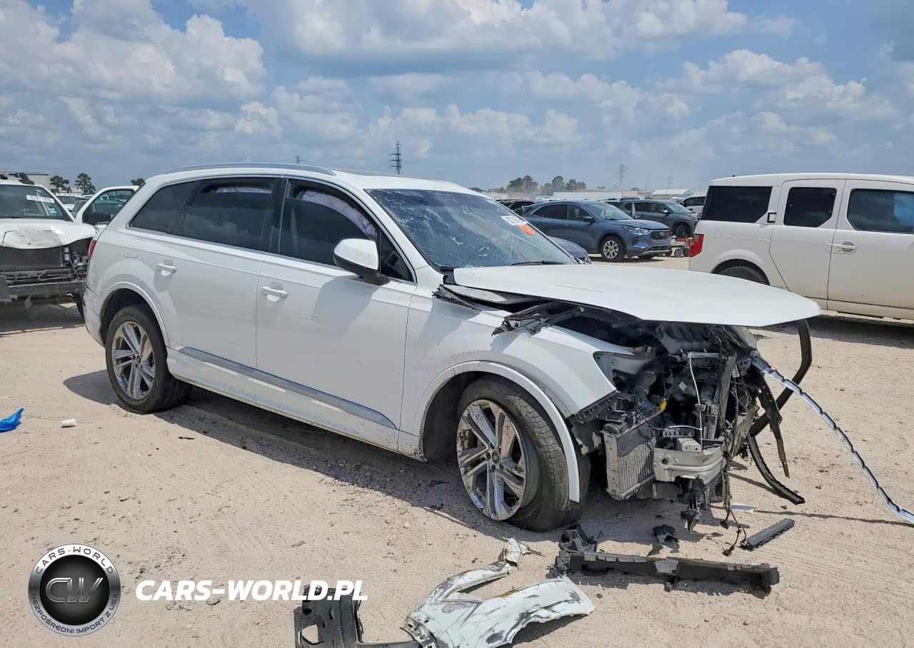 2023 Audi Q7 Premium Plus VIN:WA1LXBF7XPD010380 - 4