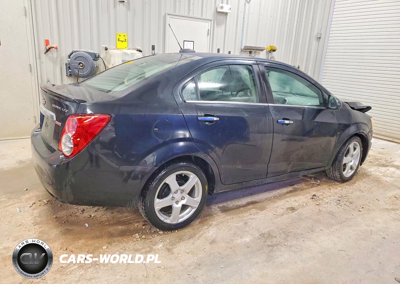 2015 Chevrolet Sonic Ltz VIN:1G1JE5SB1F4107912 - 3