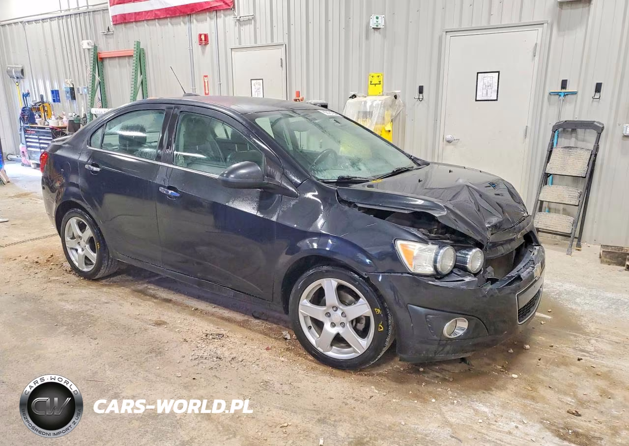 2015 Chevrolet Sonic Ltz VIN:1G1JE5SB1F4107912 - 4