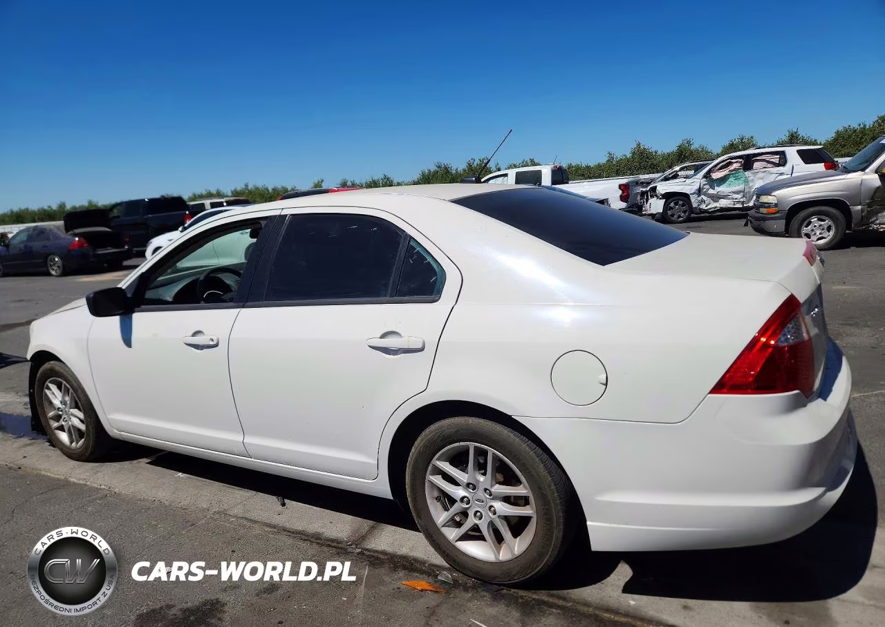 2010 Ford Fusion S VIN:3FAHP0GA9AR209032 - 2