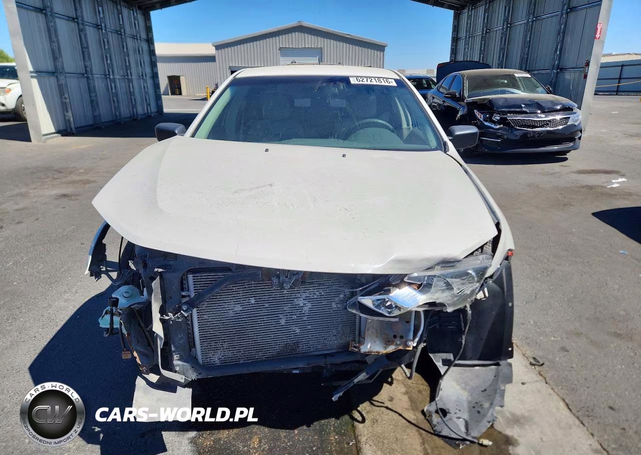 2010 Ford Fusion S VIN:3FAHP0GA9AR209032 - 5