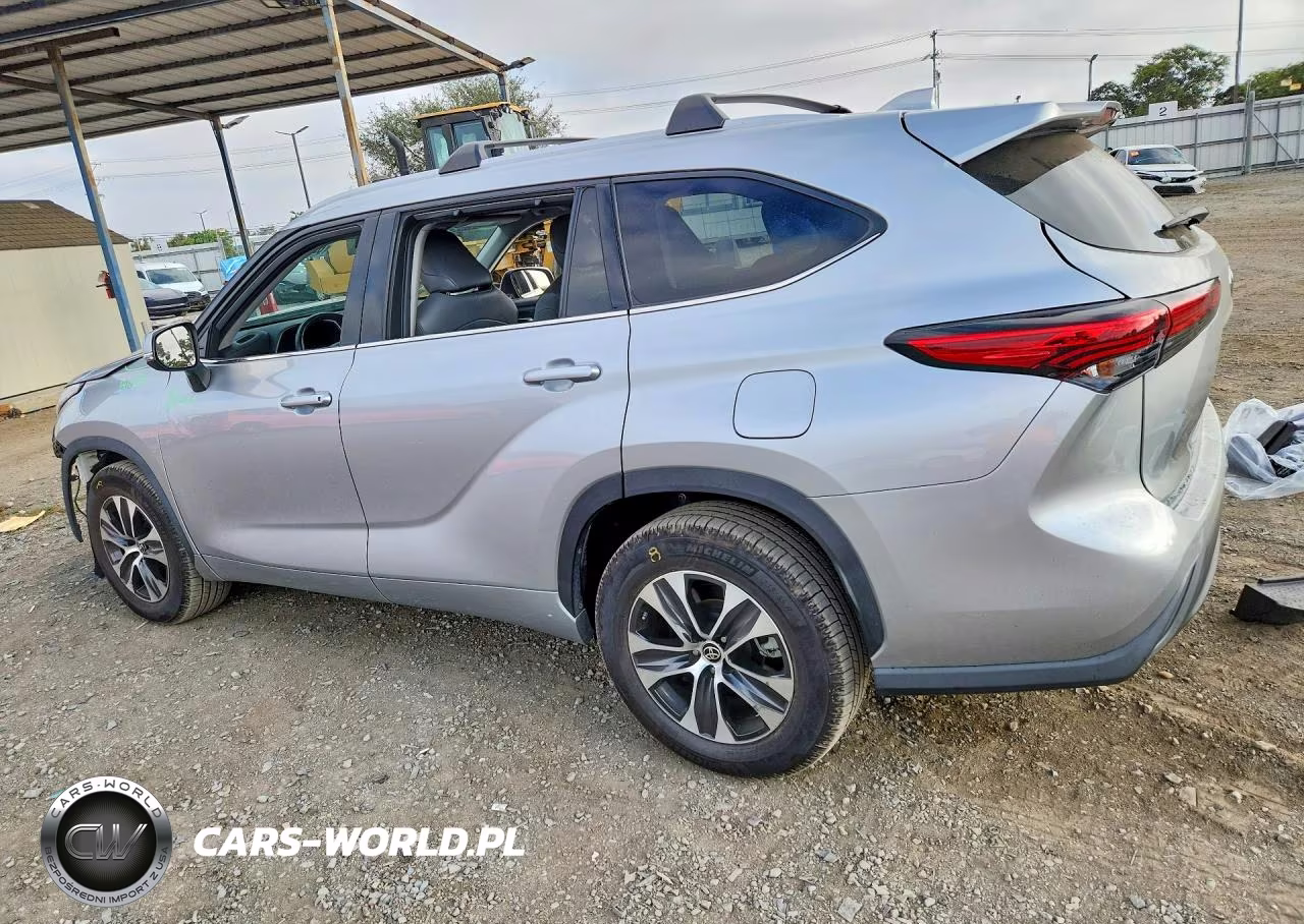 2022 Toyota Highlander Hybrid Xle VIN:5TDHARAH1NS513397 - 2