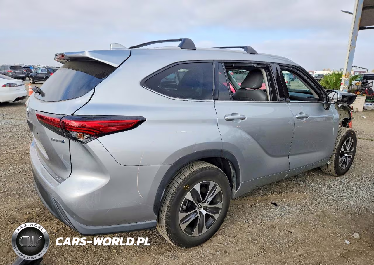 2022 Toyota Highlander Hybrid Xle VIN:5TDHARAH1NS513397 - 3