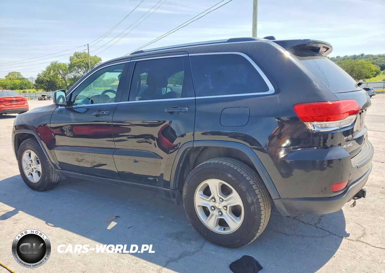 2017 Jeep Grand Cherokee Laredo VIN:1C4RJFAG2HC679993 - 2