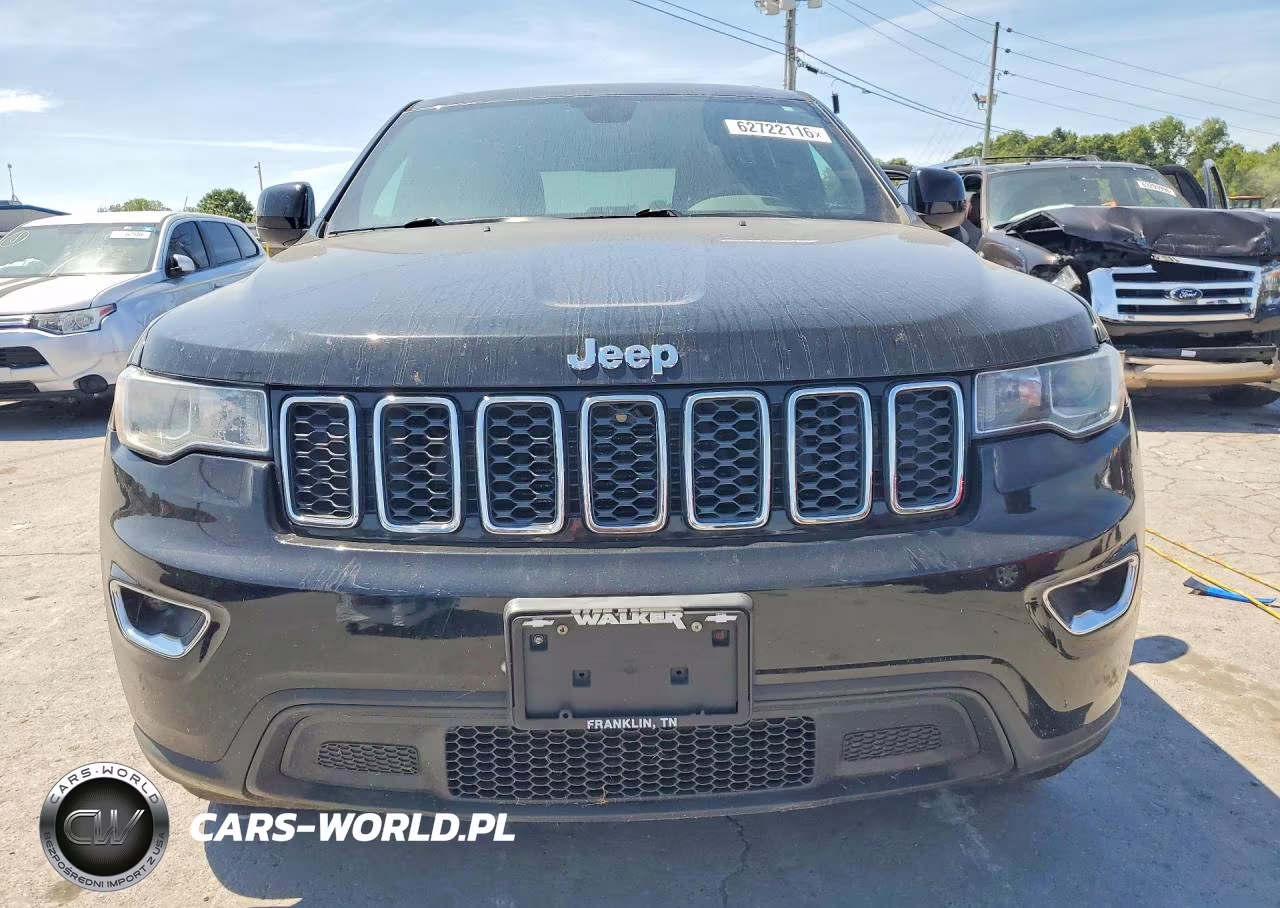 2017 Jeep Grand Cherokee Laredo VIN:1C4RJFAG2HC679993 - 5