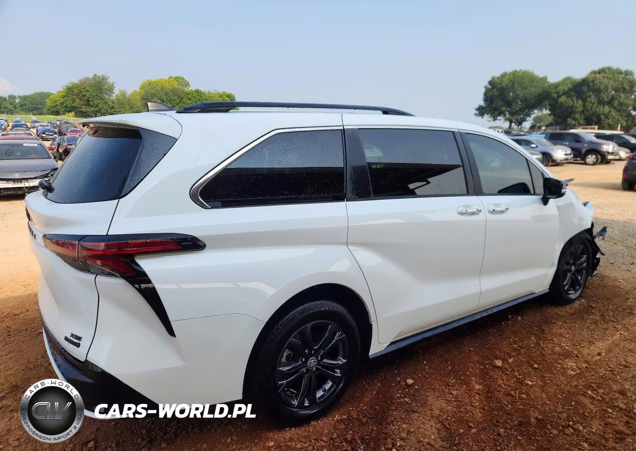 2024 Toyota Sienna Xse 7-Passenger VIN:5TDCSKFC1RS153856 - 3