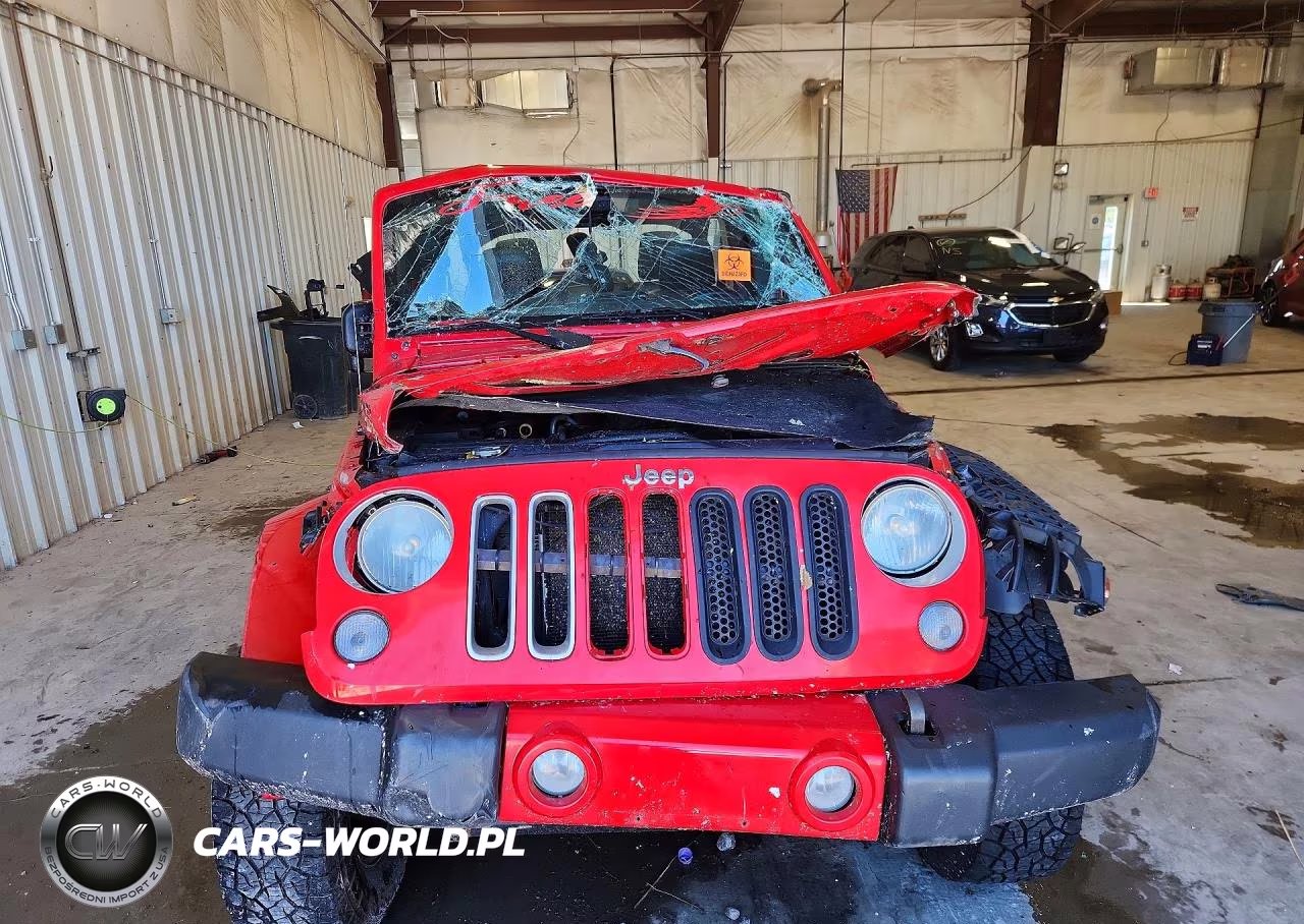 2016 Jeep Wrangler Unlimited Sahara VIN:1C4BJWEGXGL182278 - 5