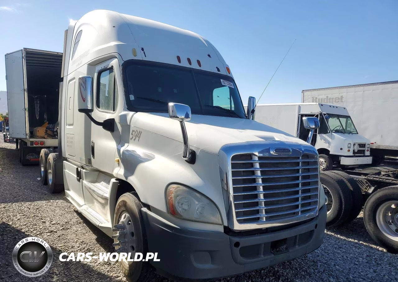 2014 Freightliner Cascadia 125 VIN:3AKJGLD67ESFV0639 - 4