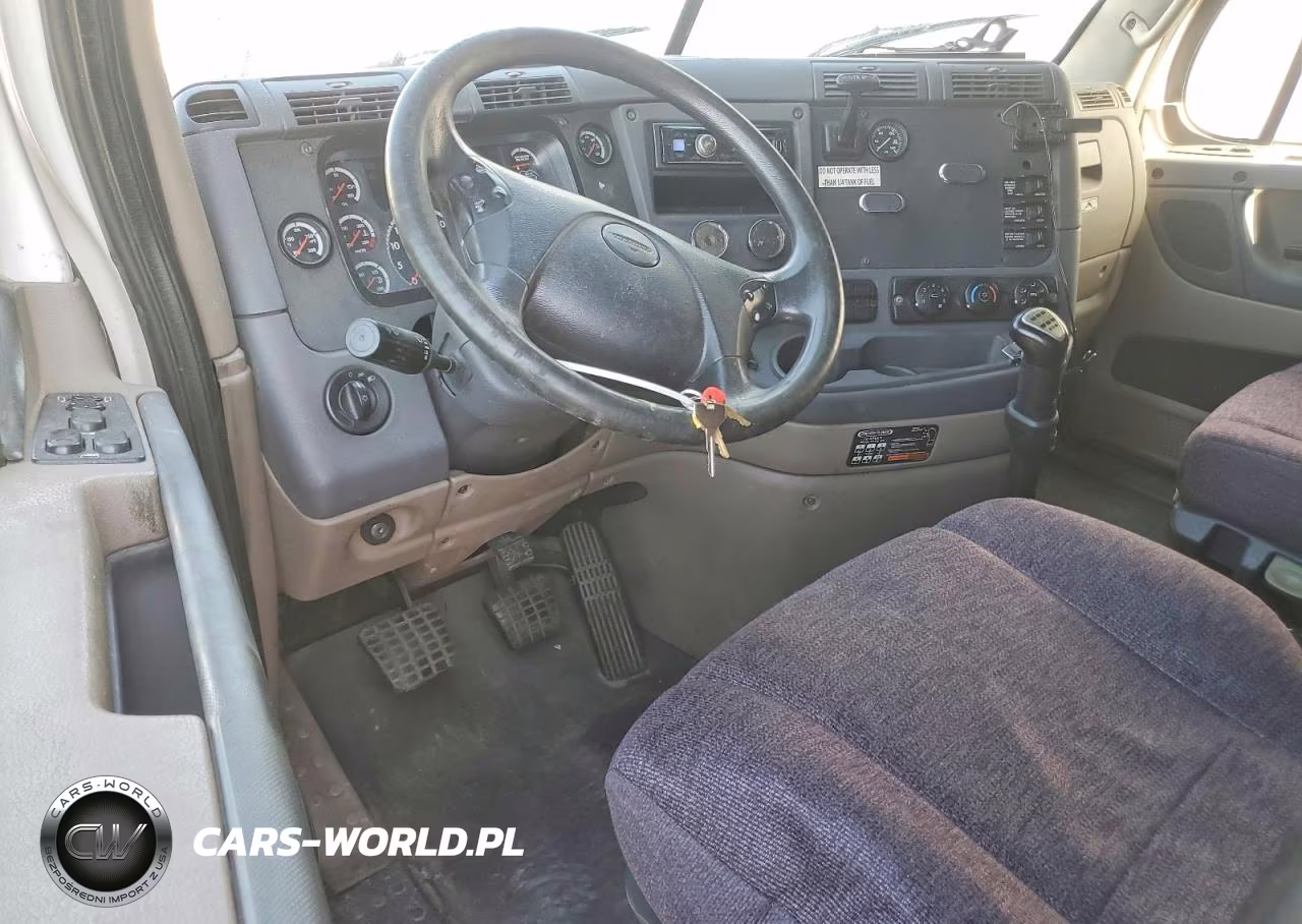 2014 Freightliner Cascadia 125 VIN:3AKJGLD67ESFV0639 - 8