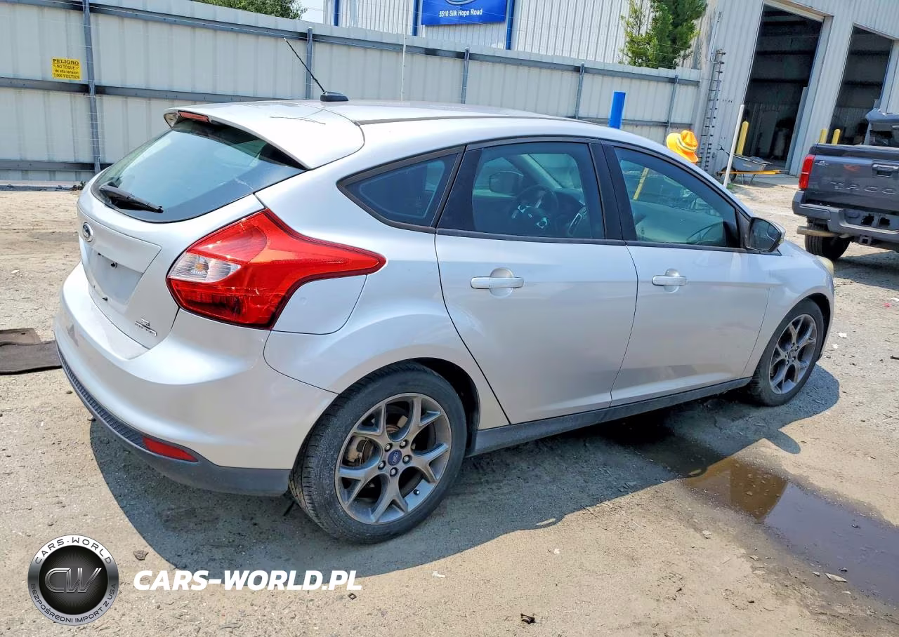 2013 Ford Focus Se VIN:1FADP3K20DL247543 - 3
