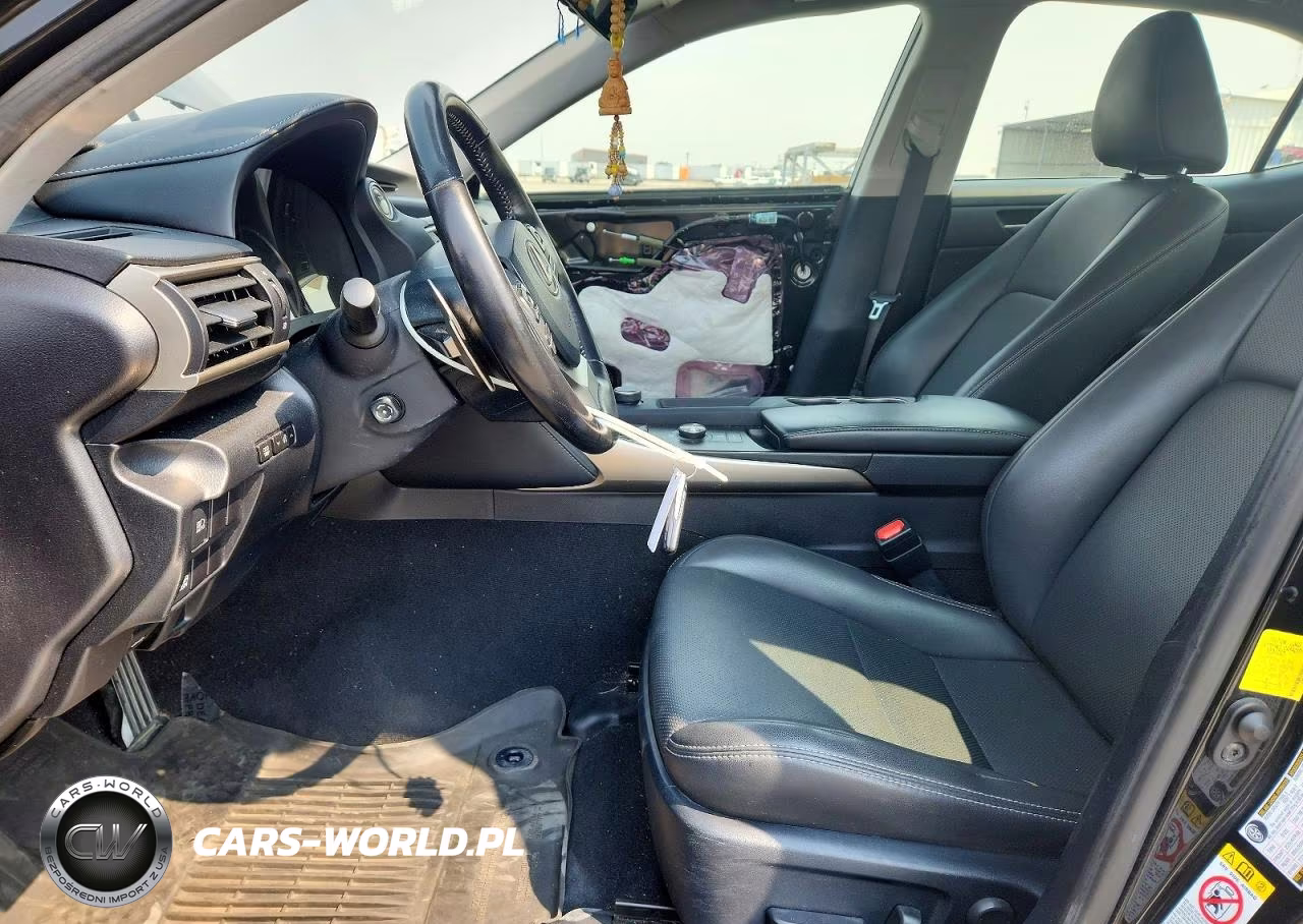 2018 Lexus Is 300 VIN:JTHC81D27J5033121 - 7