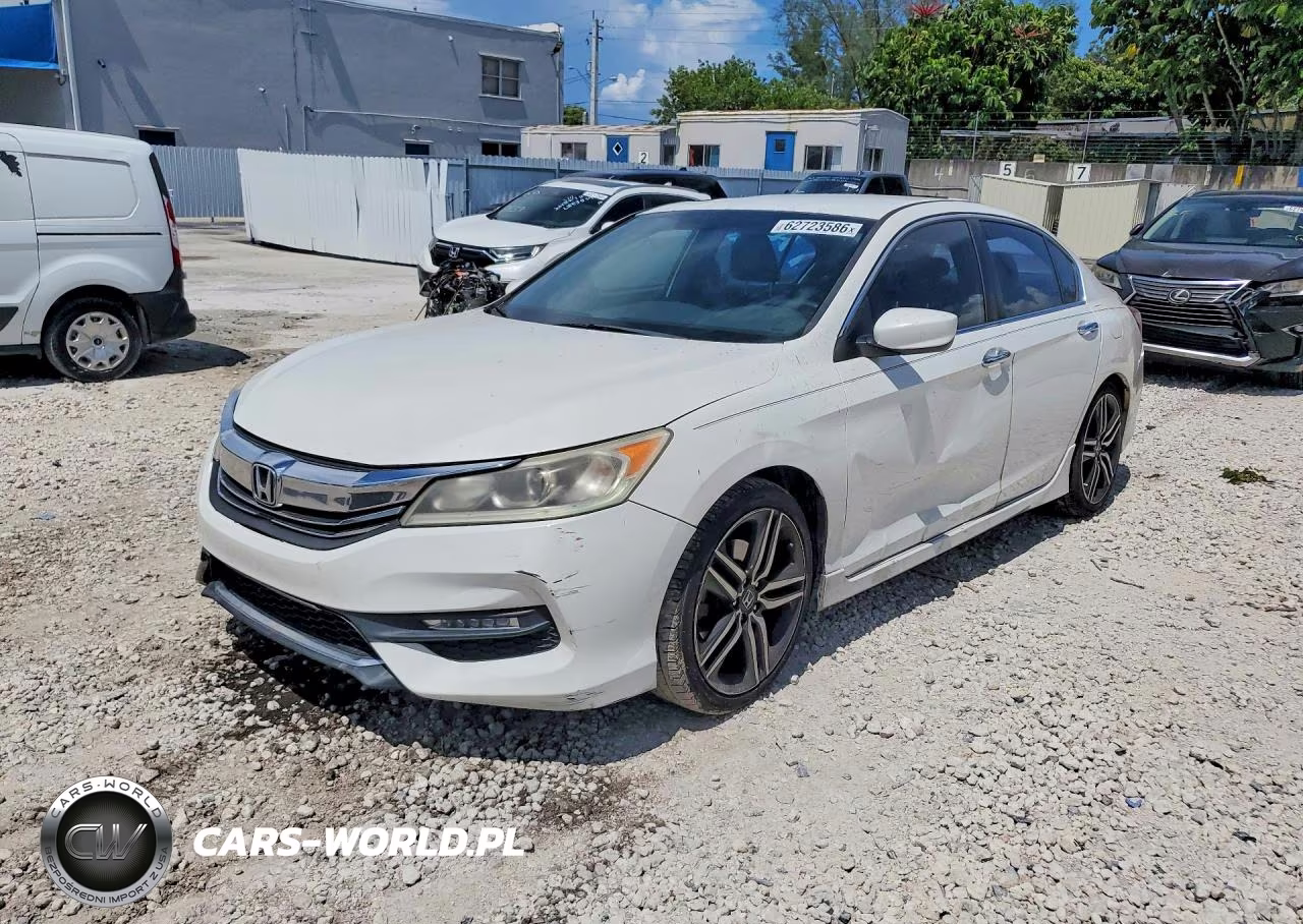 2017 Honda Accord Sport Special Edition VIN:1HGCR2F10HA055120 - 1