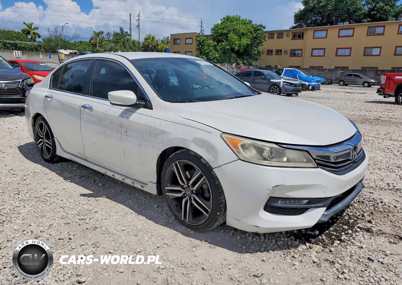 2017 Honda Accord Sport Special Edition VIN:1HGCR2F10HA055120 - 4