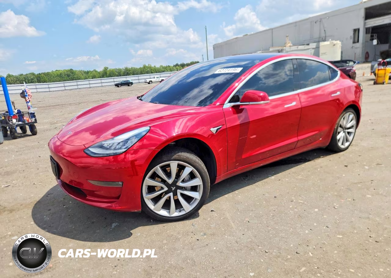 2018 Tesla Model 3 VIN:5YJ3E1EB1JF117118 - 1