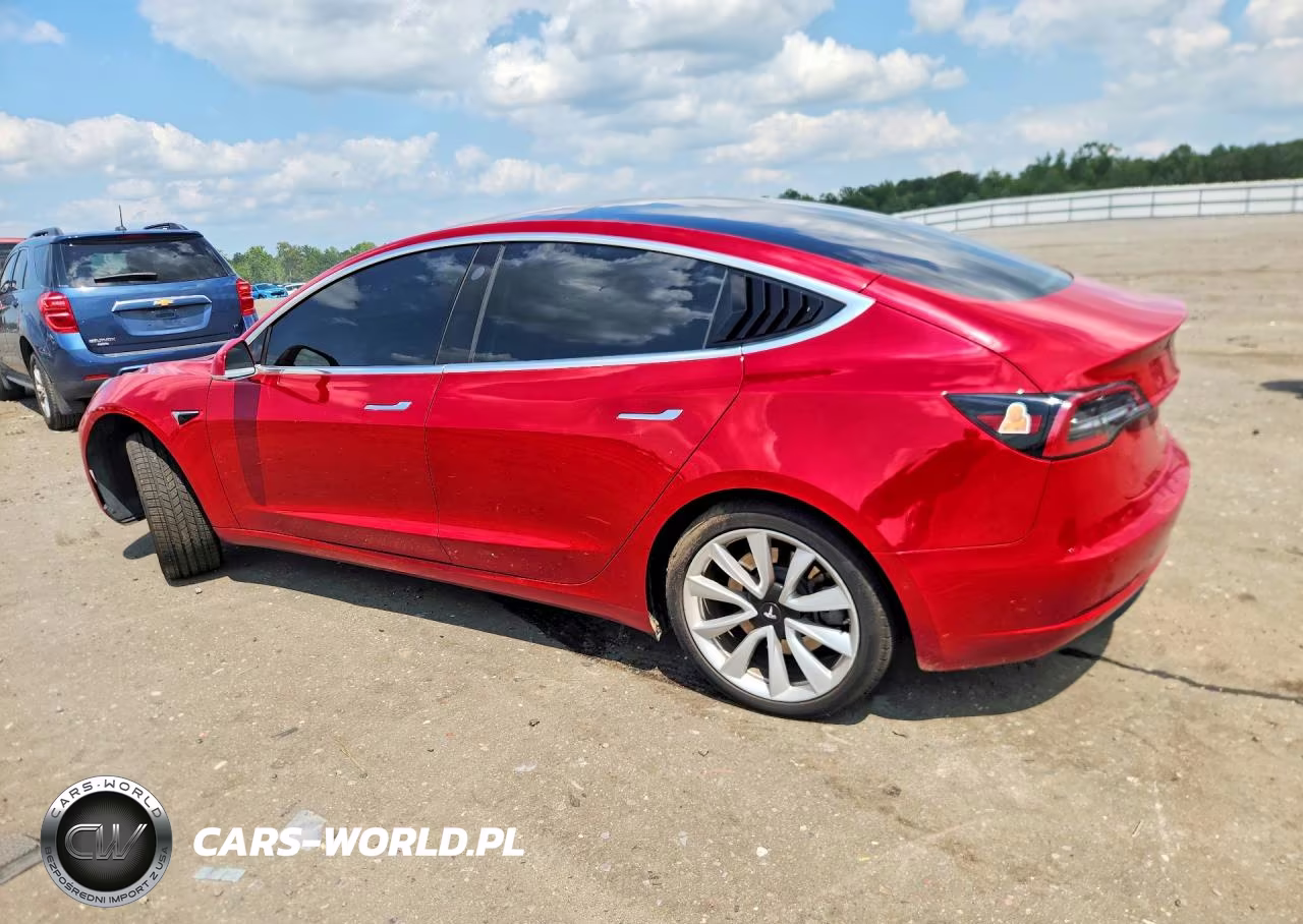2018 Tesla Model 3 VIN:5YJ3E1EB1JF117118 - 2