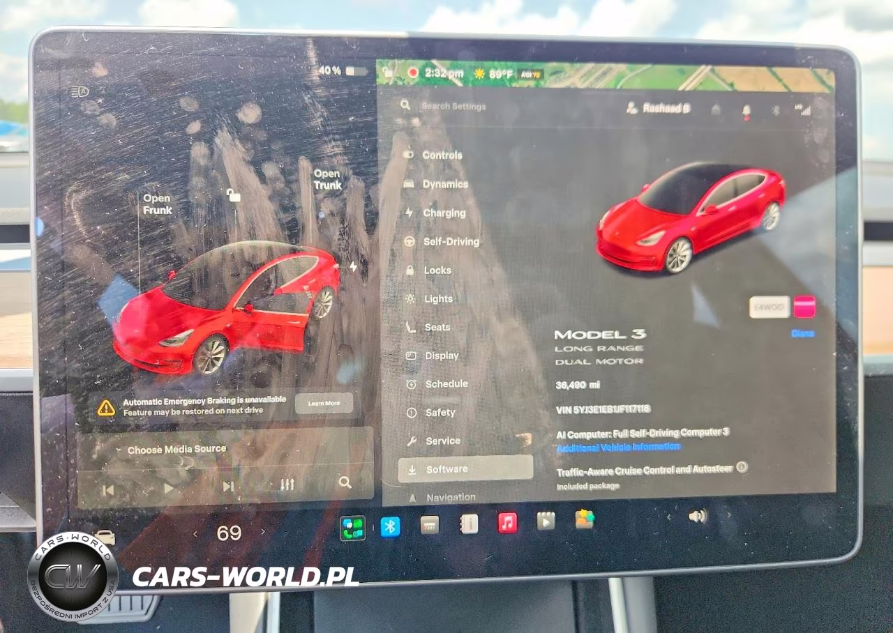 2018 Tesla Model 3 VIN:5YJ3E1EB1JF117118 - 9
