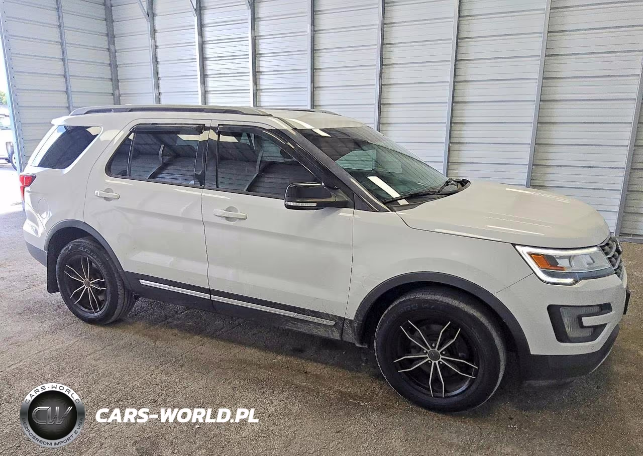 2017 Ford Explorer Xlt VIN:1FM5K8D82HGE07234 - 4