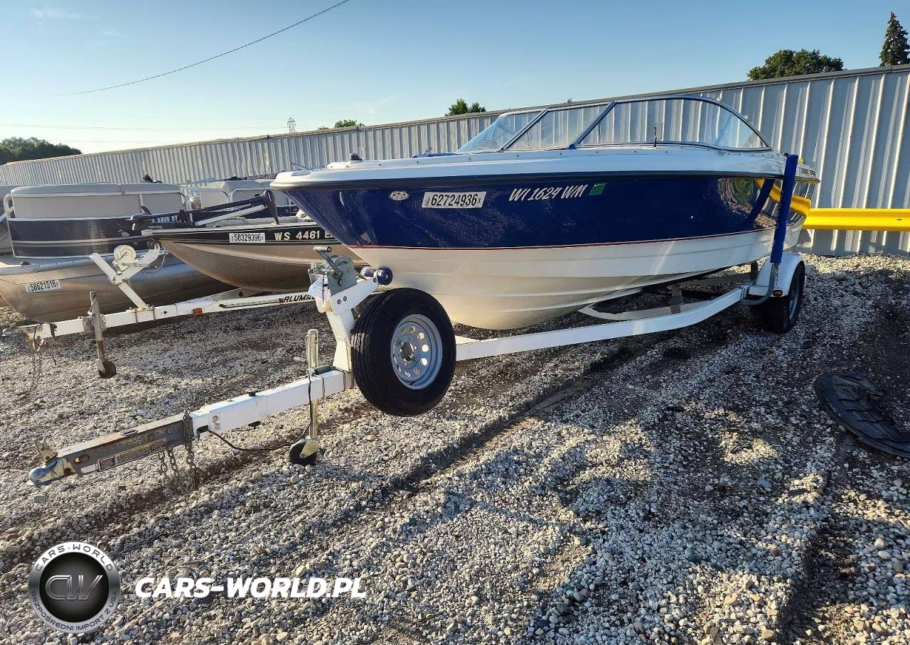 2005 Bayliner 215