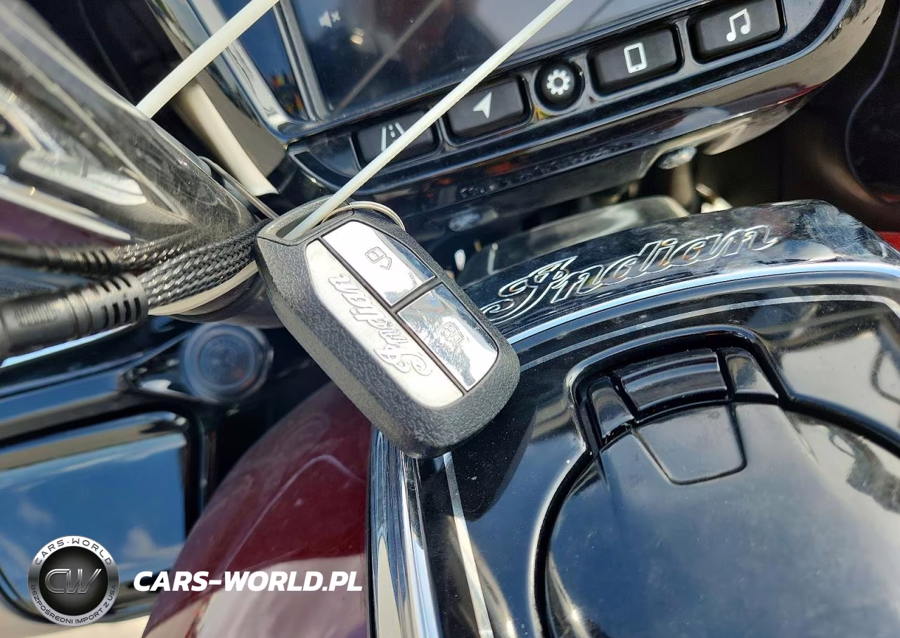 2023 Indian Motorcycle Co. Challenger Limited VIN:56KLCARR8P3423830 - 8