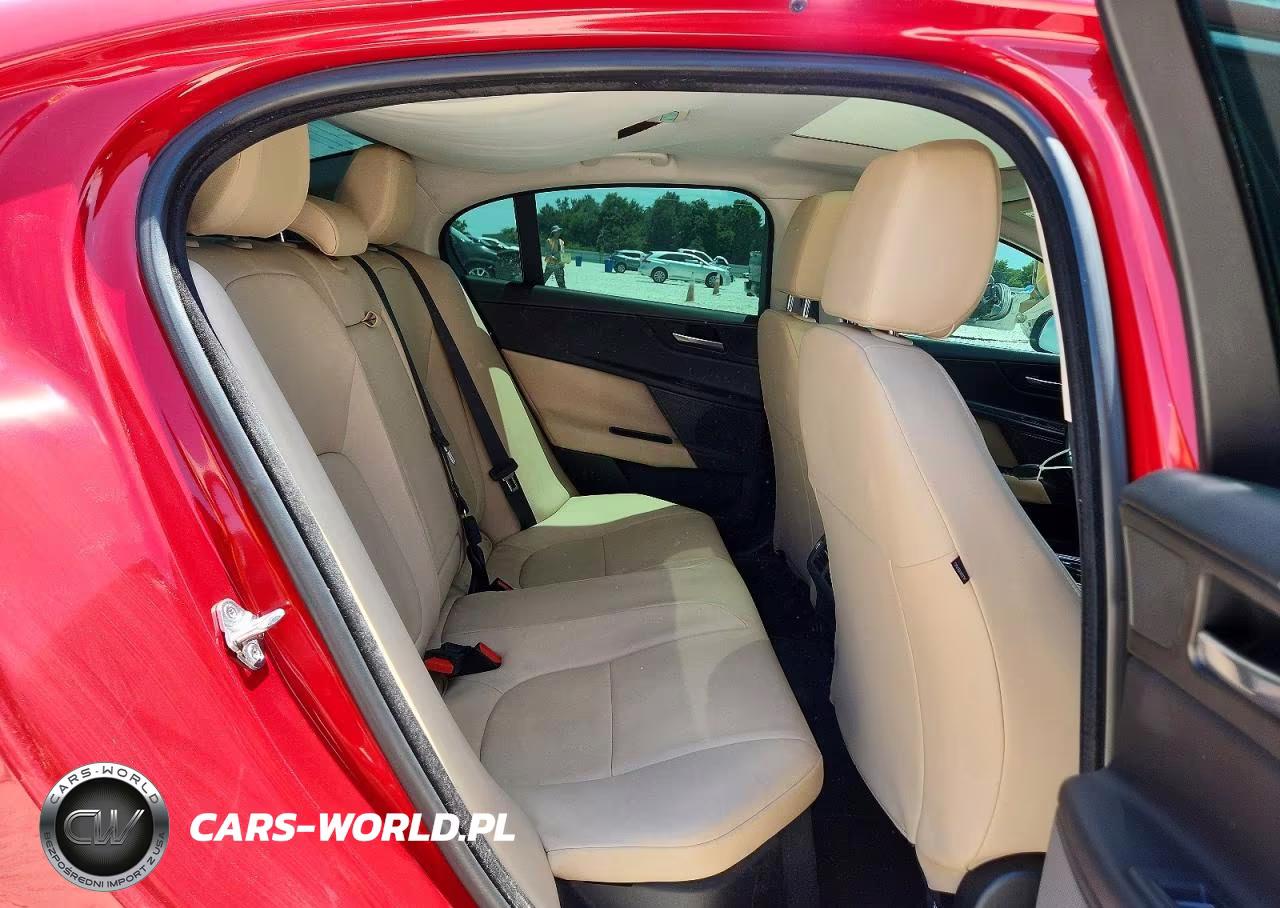 2017 Jaguar Xe Premium VIN:SAJAD4BN6HA971679 - 10