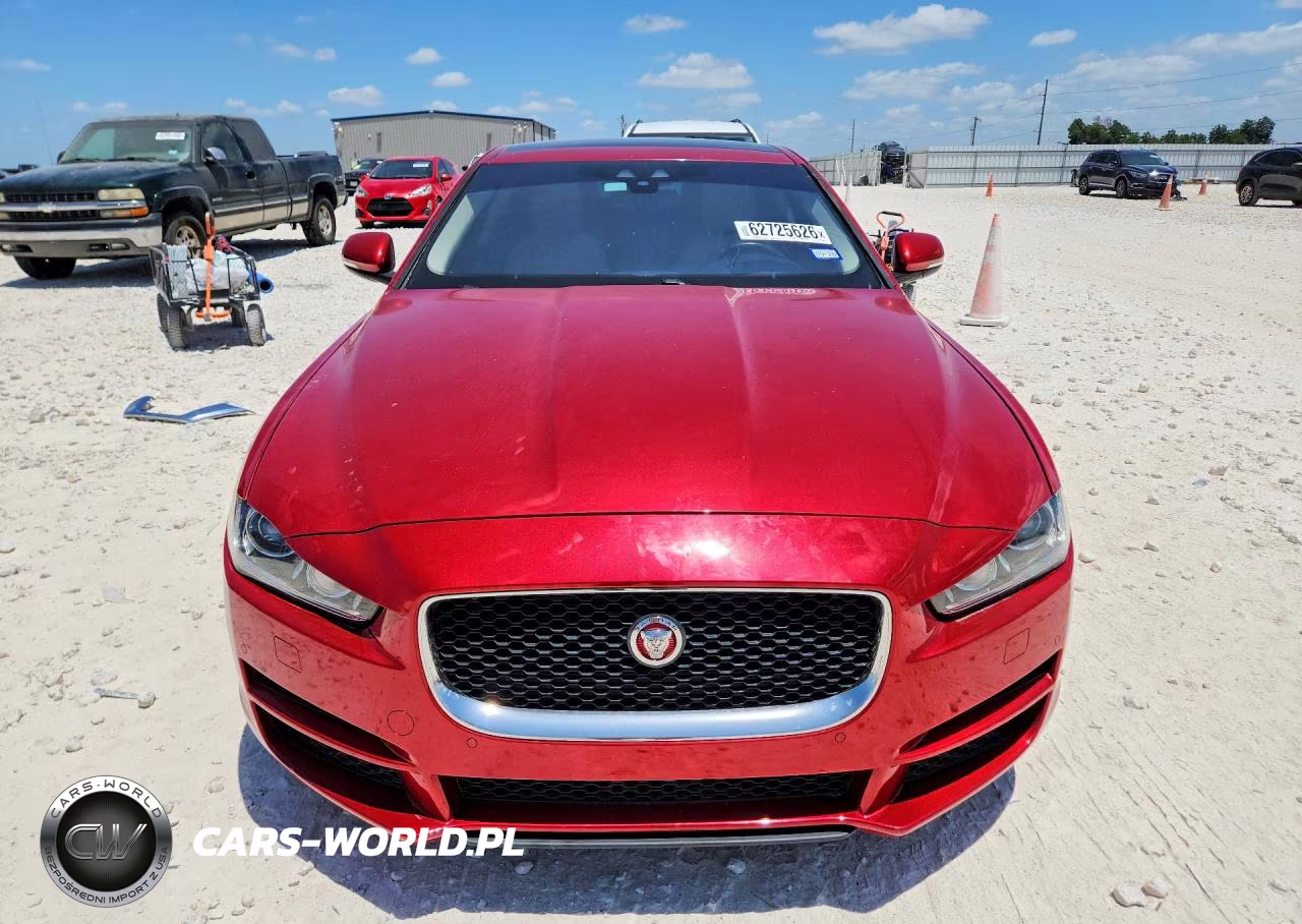 2017 Jaguar Xe Premium VIN:SAJAD4BN6HA971679 - 5